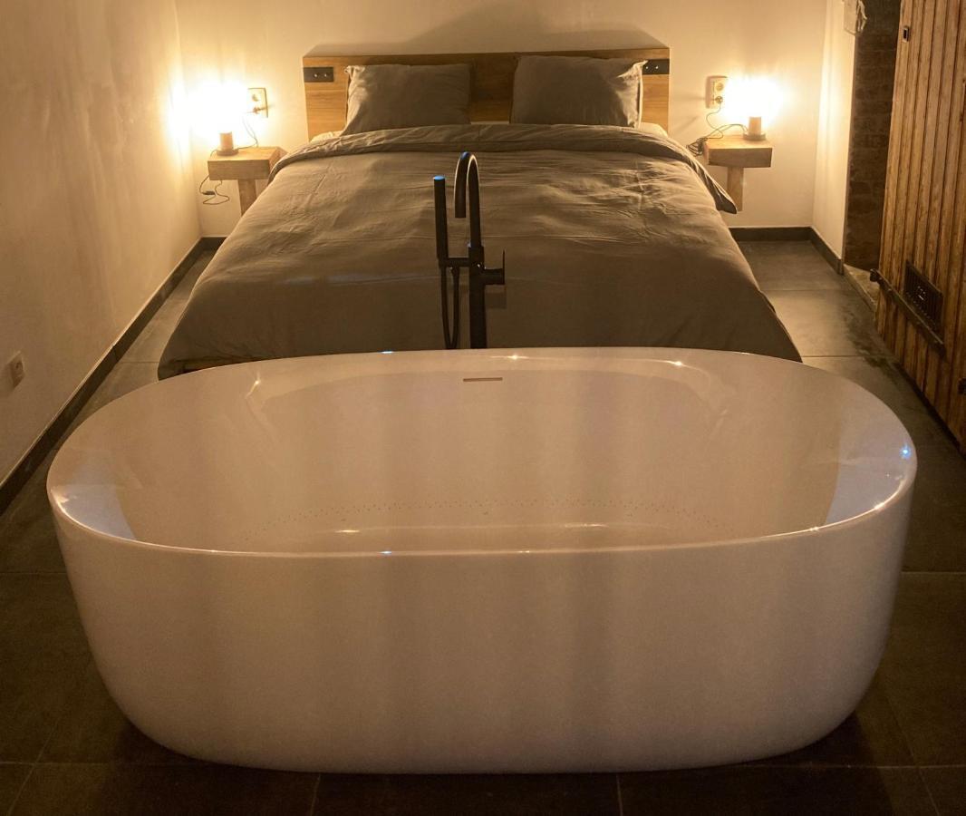 Au P'Tit Cachot Apartment Vaux-sur-Sure ภายนอก รูปภาพ